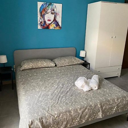 Holiday Patrizia'S Home San Giorgio Ionico Bagian luar foto